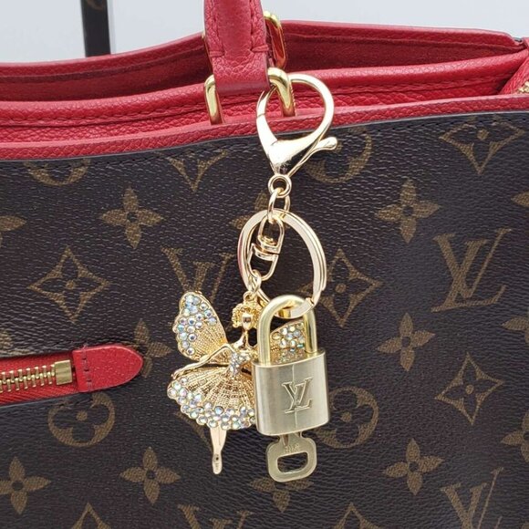 100% Auth Louis Vuitton Lock & Key with unbranded Bagcharm, Keycharm, Keychain - Picture 3 of 7